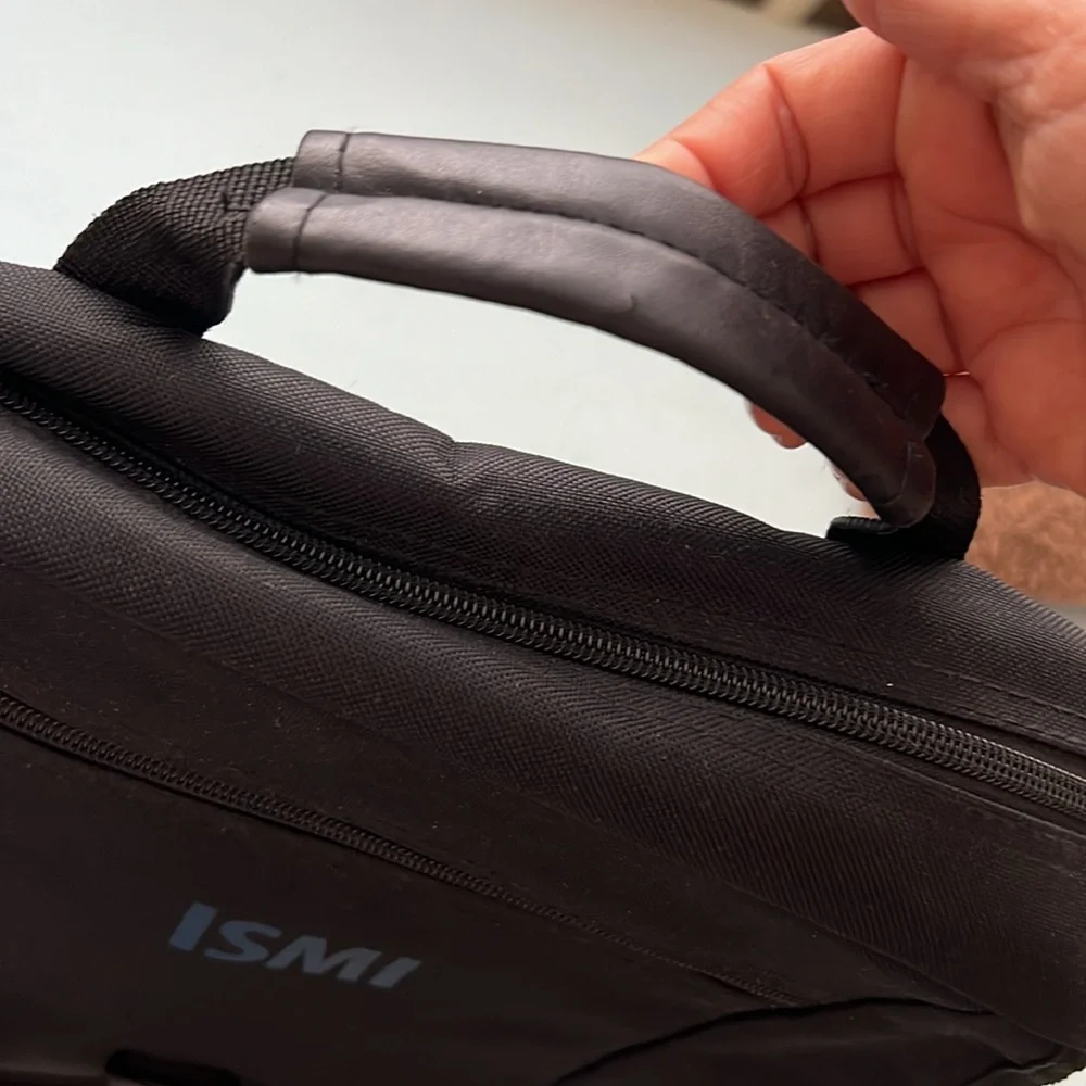 Convertible backpack bag color black